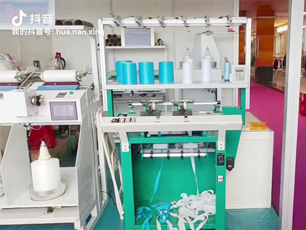 新款四平织带机